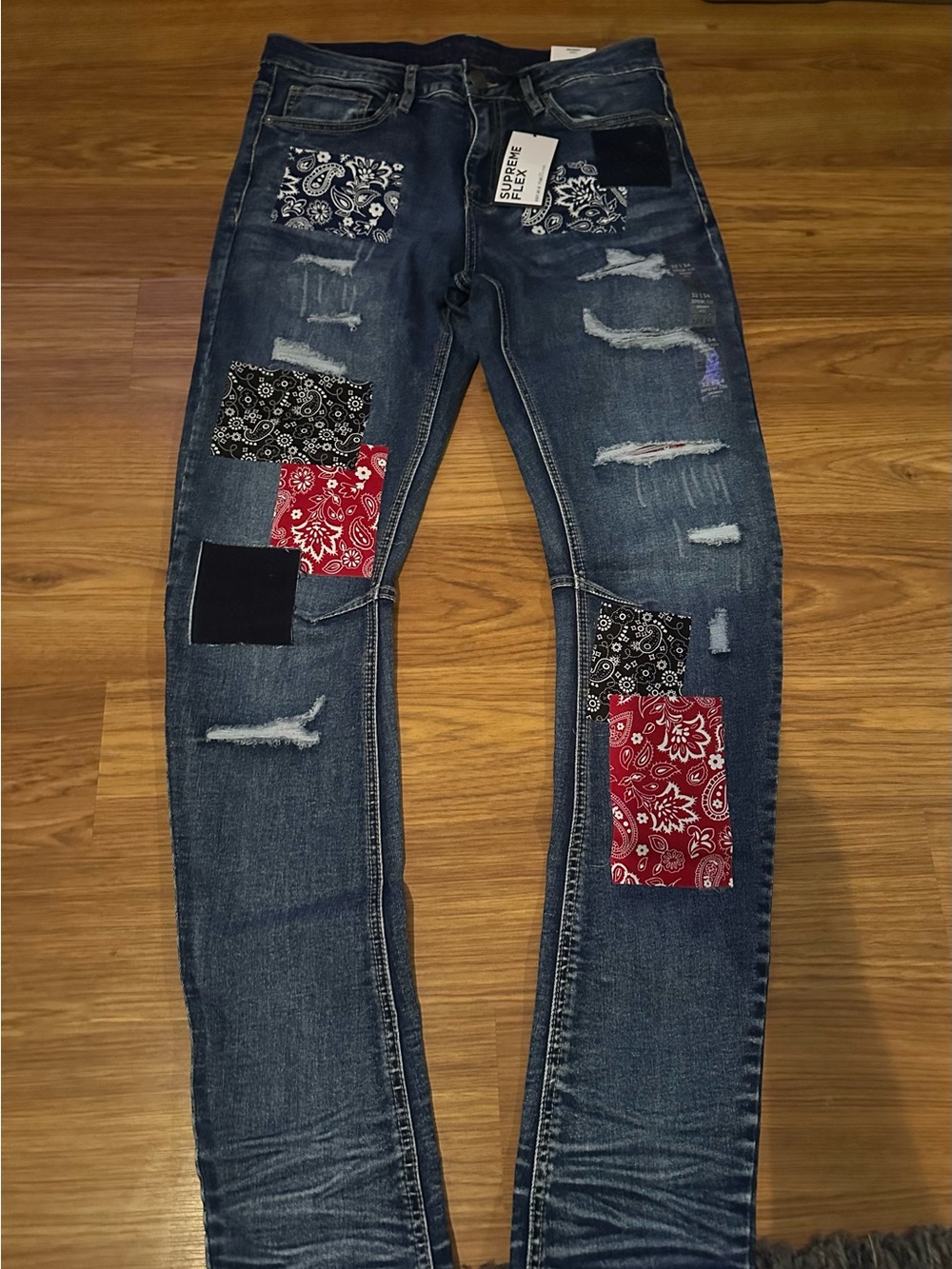 NWT Men's Dark Blue Distressed Jeans with Red & Black Bandana Patchwork 32x34
